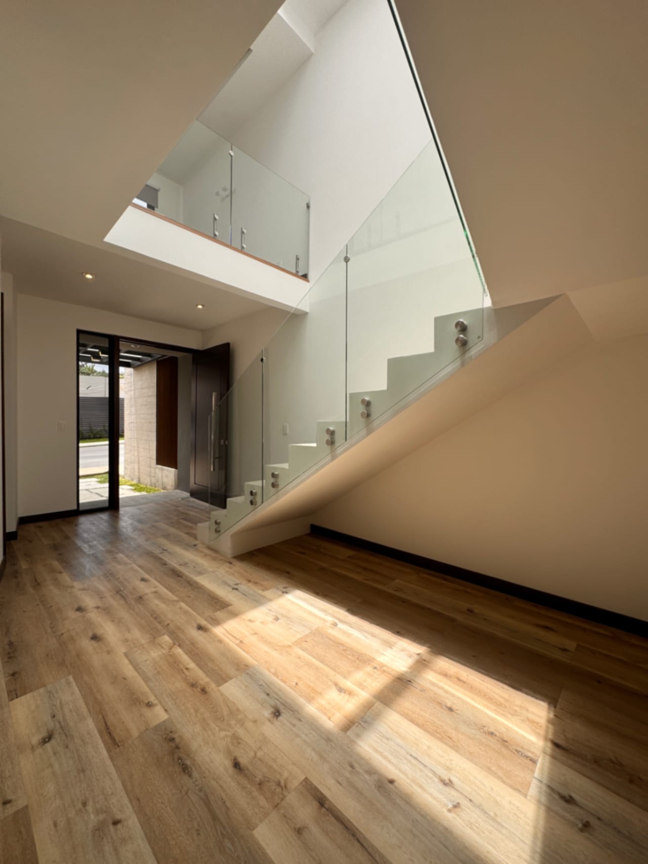 Casa en renta para estrenar en Lugana de San Isidro zona 16 — foto 14 de 17