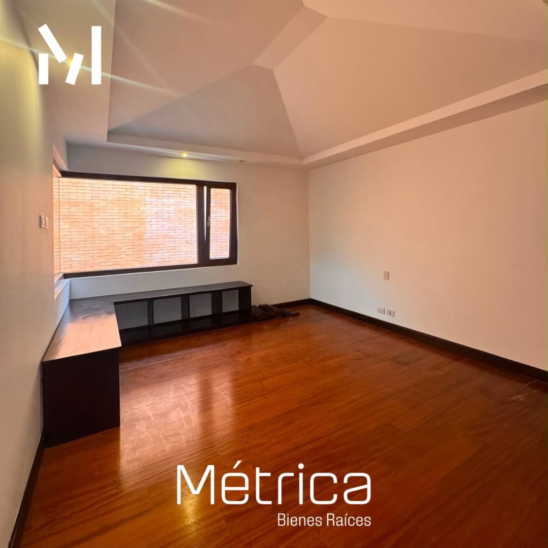 Casa en renta con remodelación Condominio La Joya zona 10 — foto 10 de 10